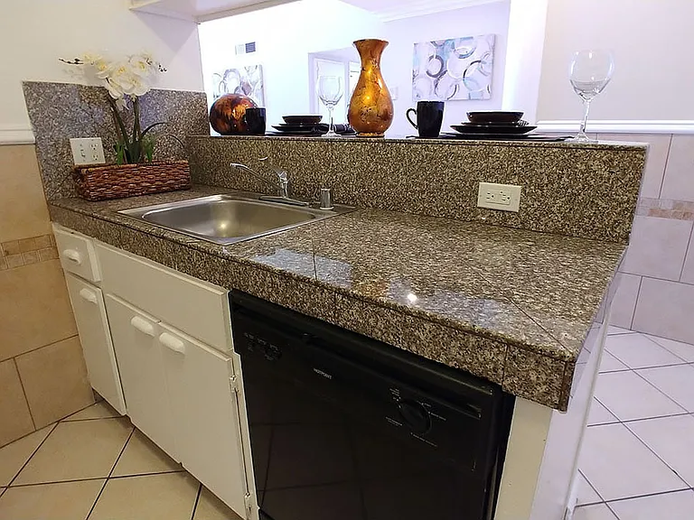 Villa Granada — Photo 94