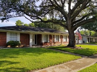 2201 Bon Aire Ave, Victoria, TX 77901