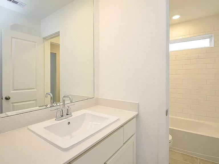 2708 Pine Bluff Dr — Photo 27
