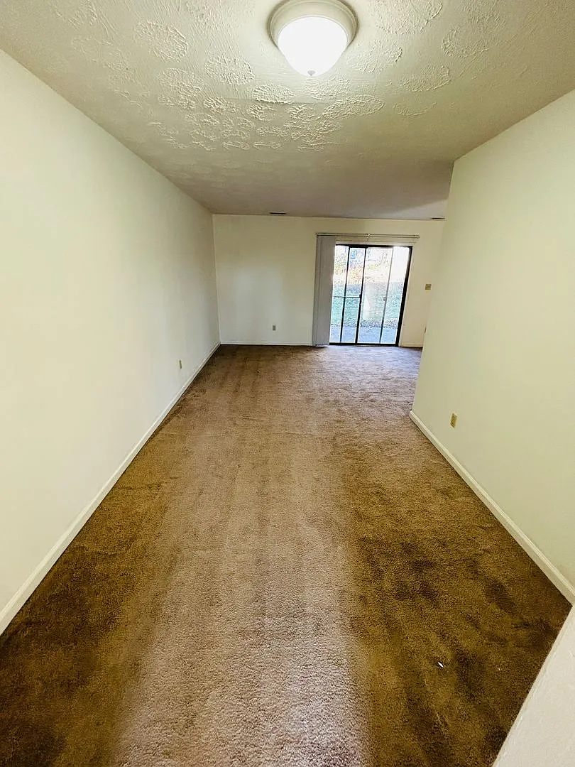 308 Broce Drive — Photo 3