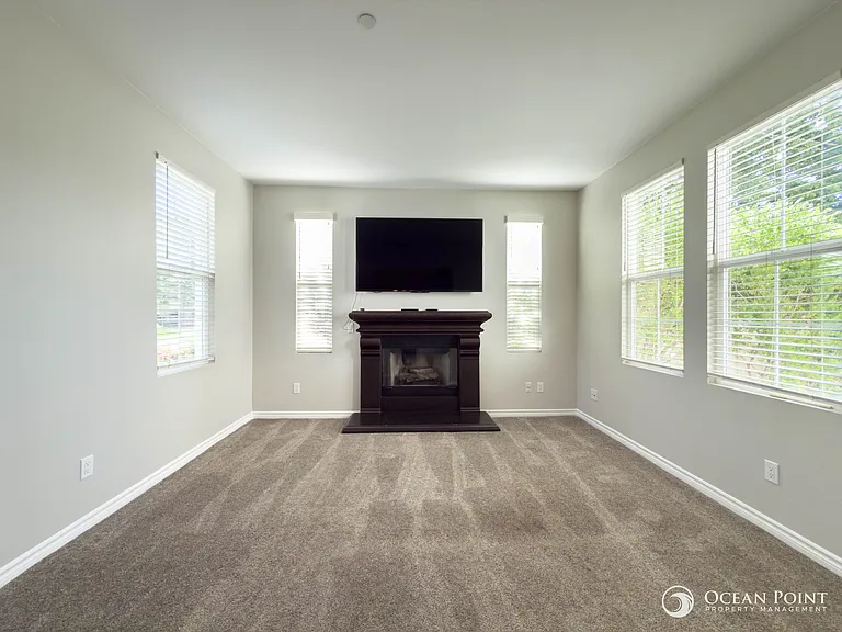 8174 Quartz St — Photo 3