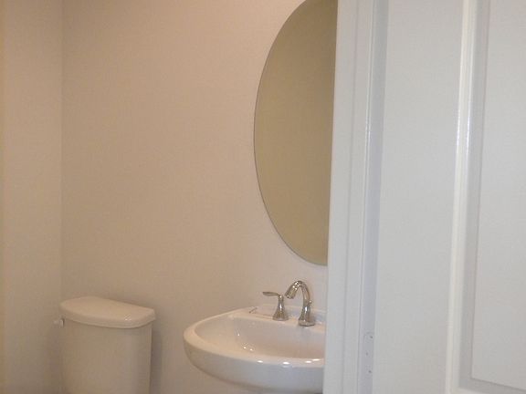 5th image of 842 Citrus Ct.