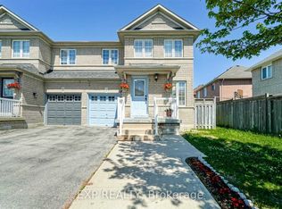 3 Starhill Cres, Brampton, ON L6R2P9