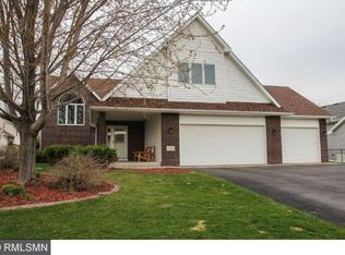 12832 Foxhill Ave N, Hugo, MN 55038