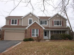 759 Laurel Ln, Cary, IL 60013