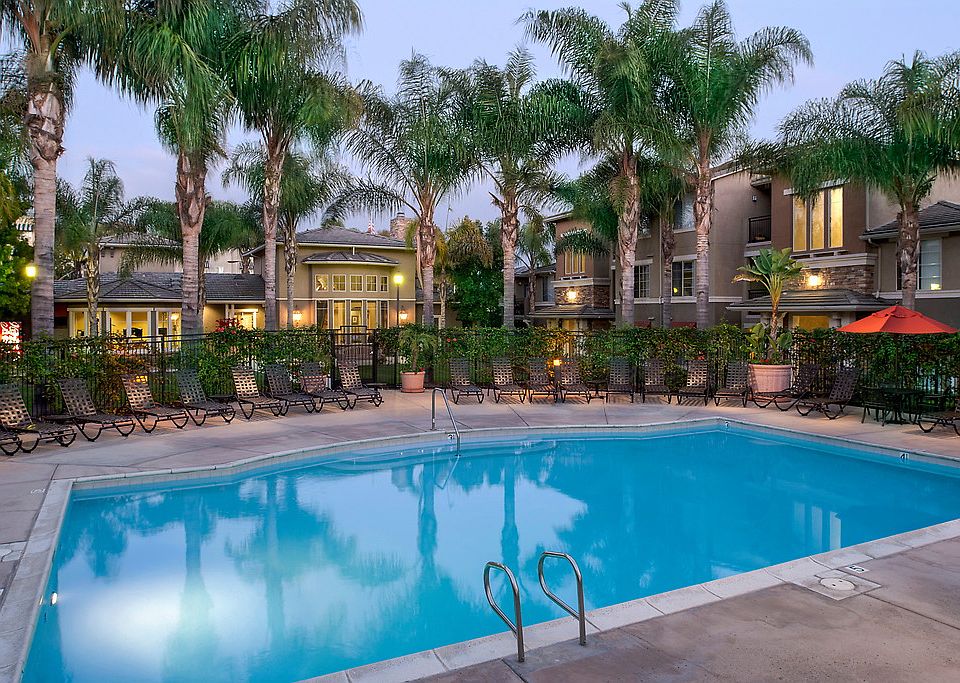 Pinnacle at Otay Ranch