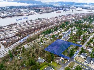 13851 115th Ave, Surrey, BC V3R 5Y3