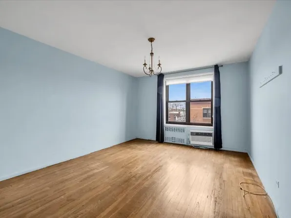 877 Bay Ridge Avenue image 9 of 18