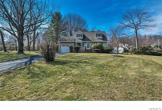 1st image of 10 Glenside Dr