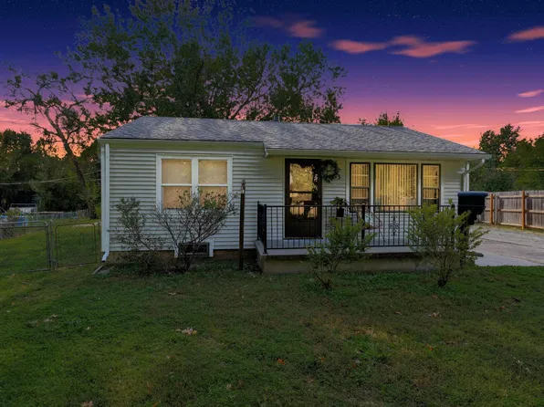 1753 E Marion Rd, Wichita, KS 67216