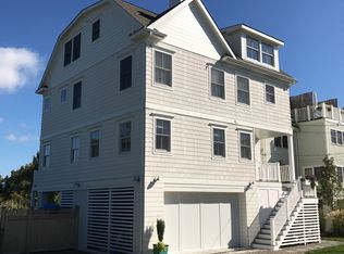 165 Pine Creek Ave, Fairfield, CT 06824