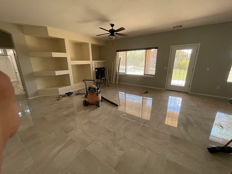 1121 E Jahns Dr — Photo 22
