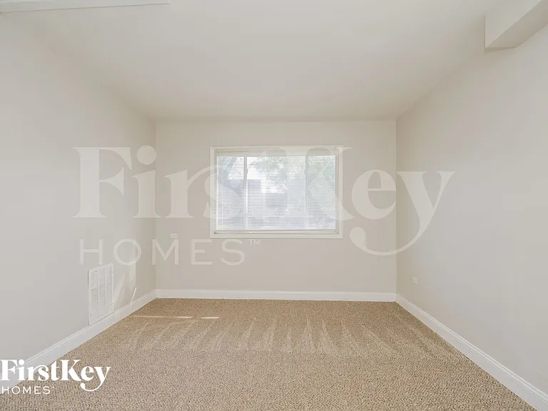400 Watseka St — Photo 11