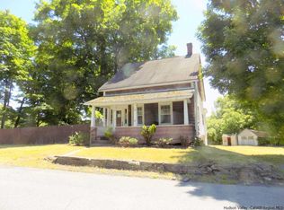 39 Fire House Rd, Wallkill, NY 12589