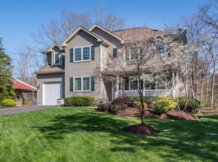 73 Oakwood Dr, Medford, NJ 08055