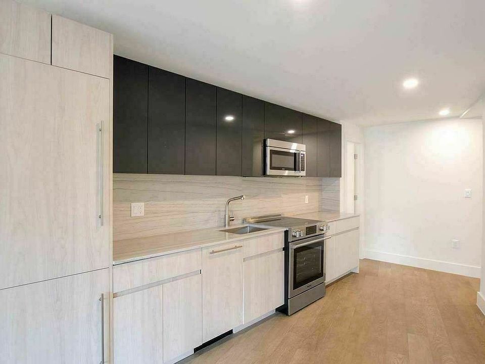 1st image of 60 E 12th St