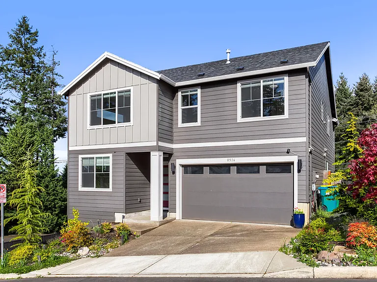 8516 SW Hamilton Ter — Photo 2