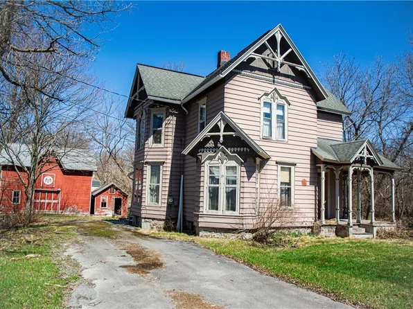 15 Mill St, Bridgewater, NY 13313