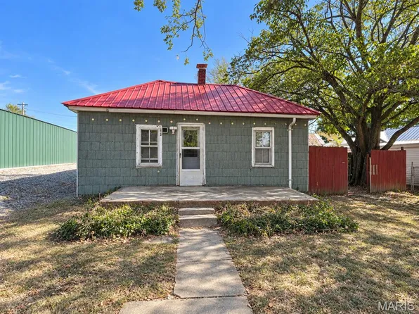 212 W Pulaski St, Richland, MO 65556