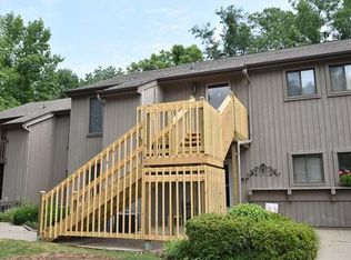 89 Lookout Ridge Dr, Columbus, IN 47201