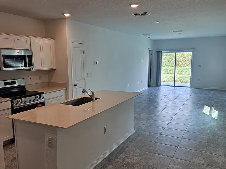 757 Reggie Rd — Photo 6