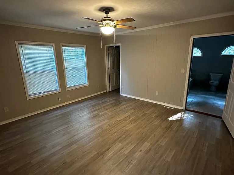 742 Old Sulphur Springs Rd — Photo 33