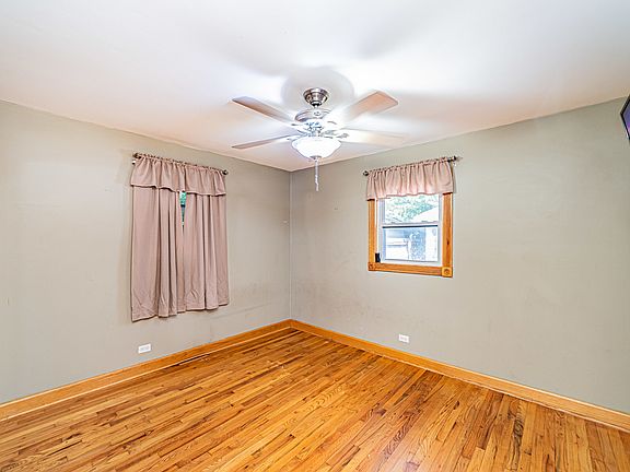 5th image of 8041 Neenah Ave