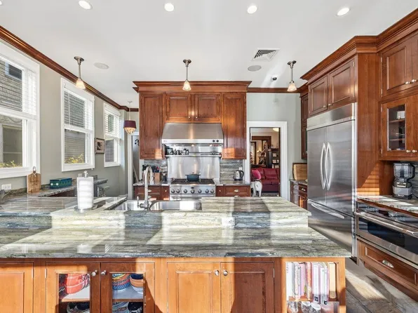 99 Bentley Avenue image 20 of 50