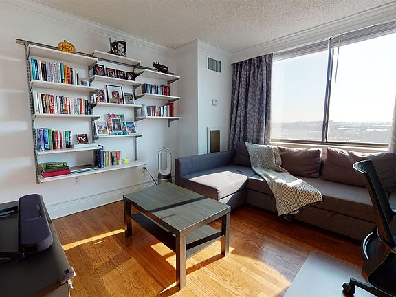 5th image of 504 Harmon Cove Tower