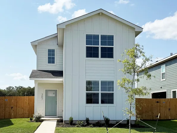 207 Puerto Plata Ave, Bastrop, TX 78602