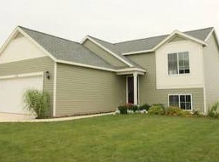 3730 Elm Ridge Dr, Holland, MI 49424