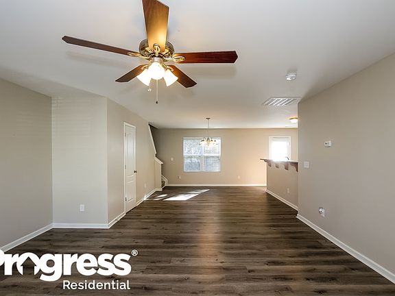 4th image of 128 Autumn Bluff Cir
