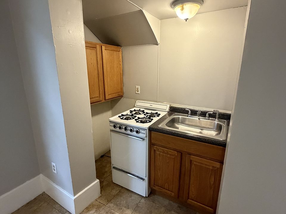 2nd image of 371 County Street 2