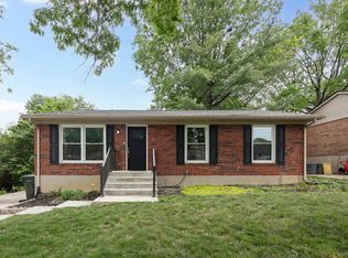 3208 Mirror Lake Dr, Lexington, KY 40515