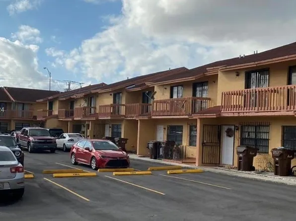 2349 W 66th Pl #302, Hialeah, FL 33016