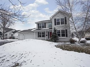 1881 Spinaker Dr, Woodbury, MN 55125