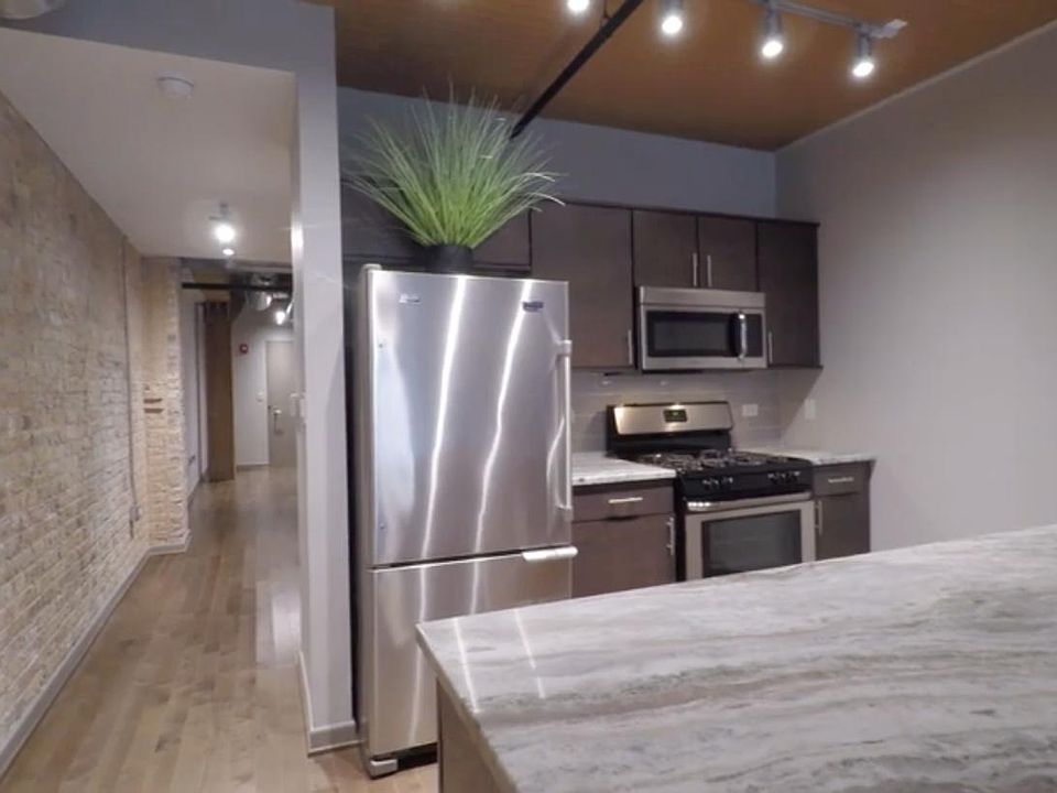1st image of 209 E North Water St #607