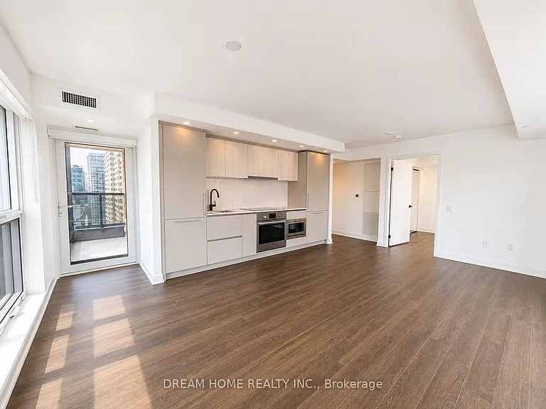 609 Sherbourne St #1602 — Photo 4