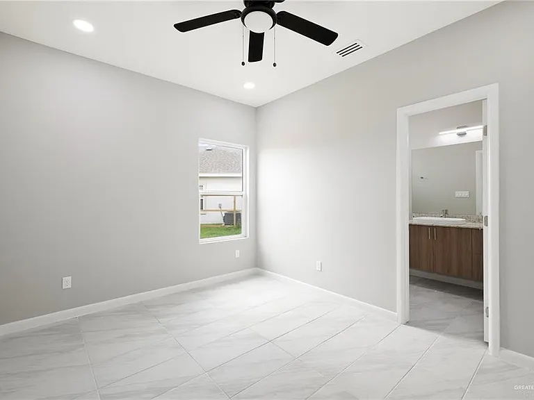 3912 Las Vistas Ln #1 — Photo 26