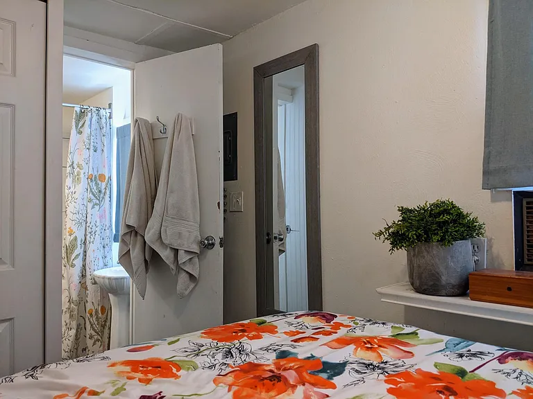 208 S Main St — Photo 12