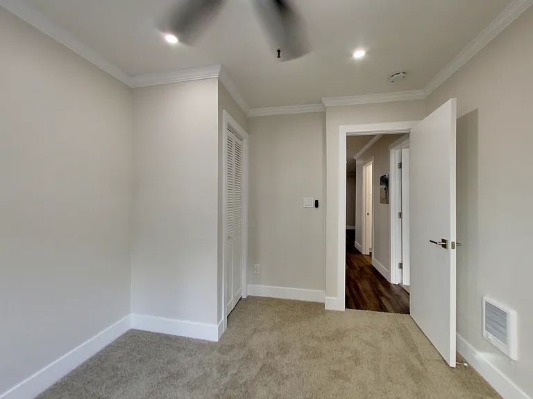 378 Van Buren - Renovated 2bed and 1bed units - Beautiful Building! — Photo 122