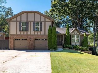 1280 Sanden Ferry Dr, Decatur, GA 30033