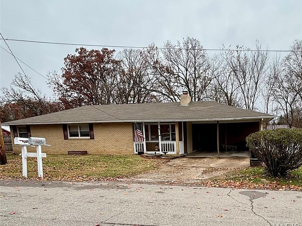 1st image of 712 McClain St