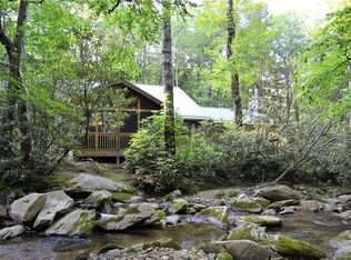 6065 Upper Creek Dr, Newland, NC 28657