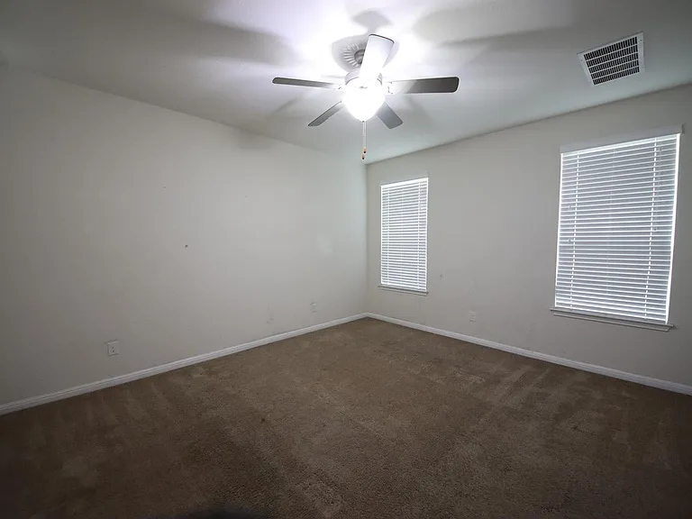 2929 Harvester Ln — Photo 5