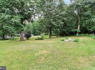 1209 Jackson Square Rd, Spring Grove, PA 17362