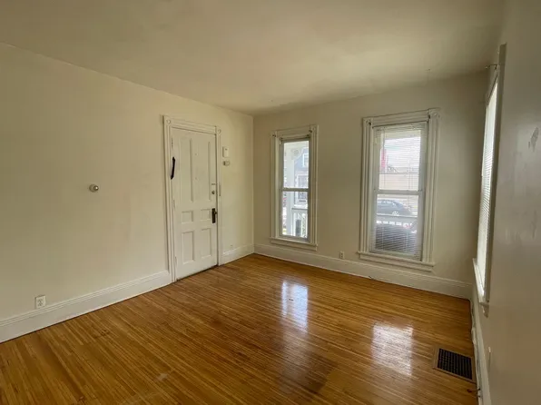 385 Meigs Street, 385 Meigs St APT 1, Rochester, NY 14607
