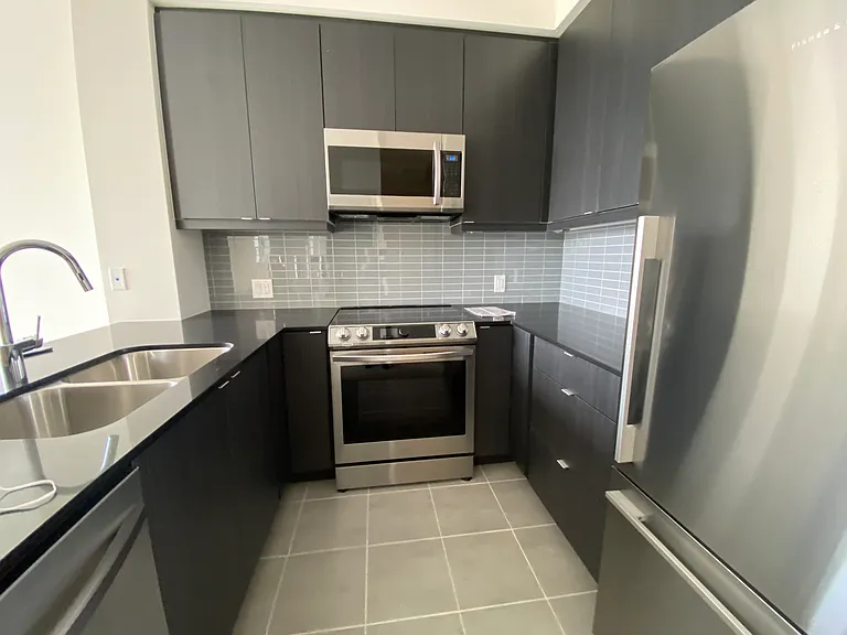 50 Thomas Riley Rd — Photo 3