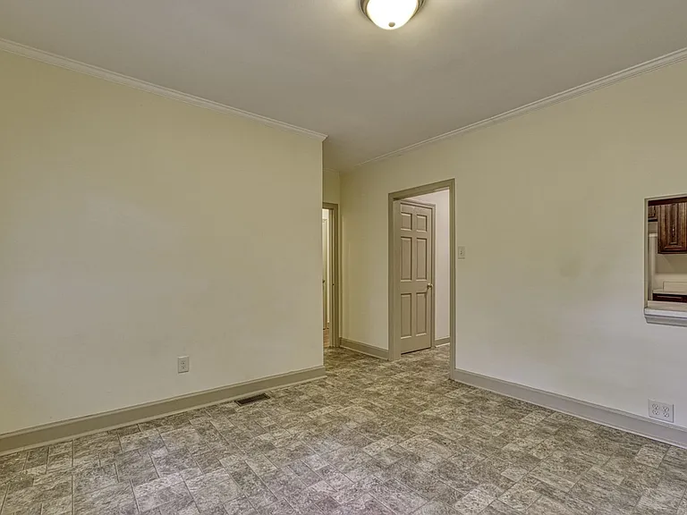 831 John B White Sr Blvd — Photo 29