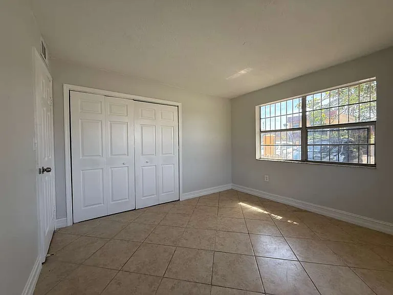 6143 Orange Dr — Photo 2